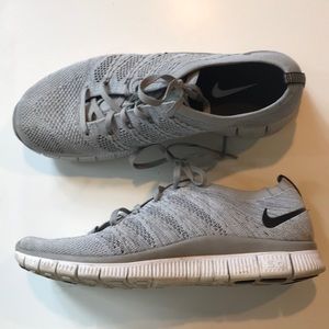 NikeMen’s free flyknit